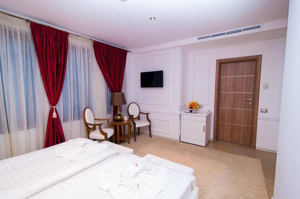Hotel Dbh Bukarest Exterior foto